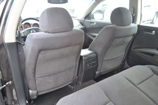 2004 Nissan Maxima SE