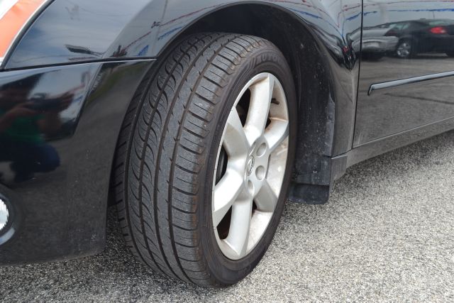 2004 Nissan Maxima SE