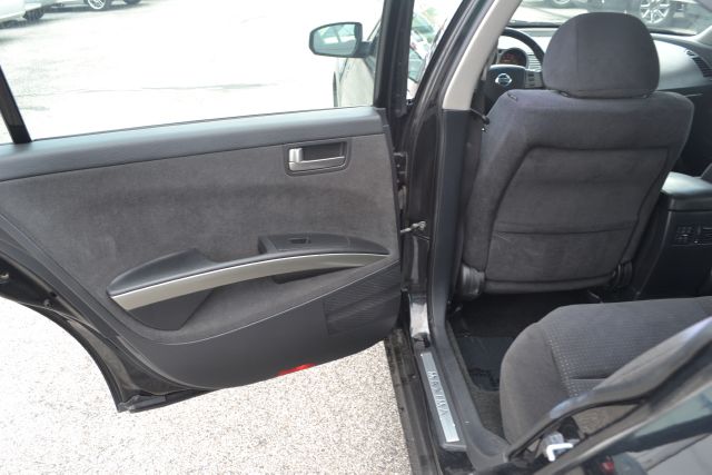 2004 Nissan Maxima SE