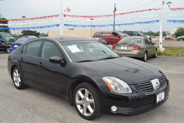 2004 Nissan Maxima SE
