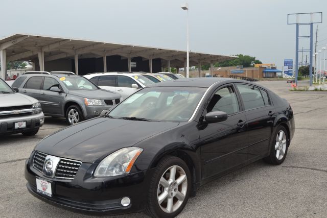 2004 Nissan Maxima SE
