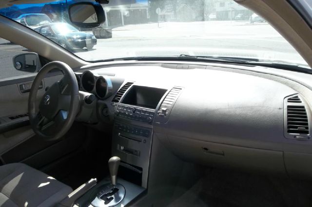 2004 Nissan Maxima SE
