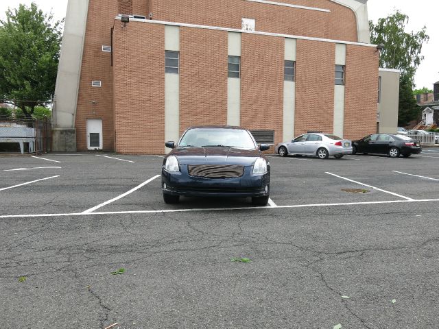 2004 Nissan Maxima Unknown