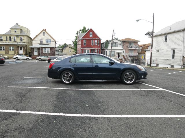 2004 Nissan Maxima Unknown