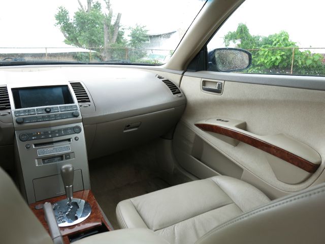 2004 Nissan Maxima Unknown