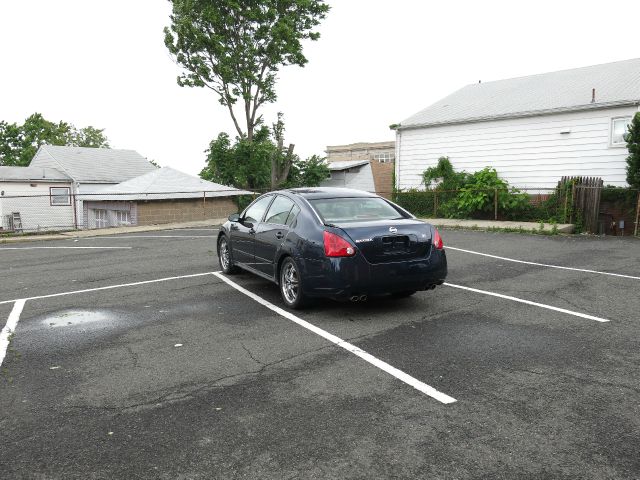 2004 Nissan Maxima Unknown