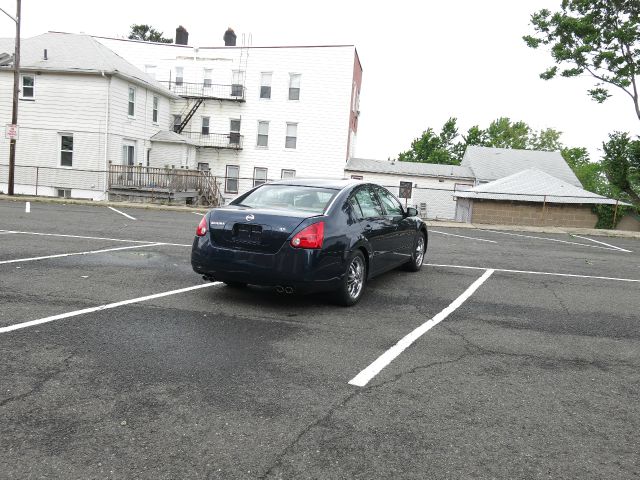 2004 Nissan Maxima Unknown