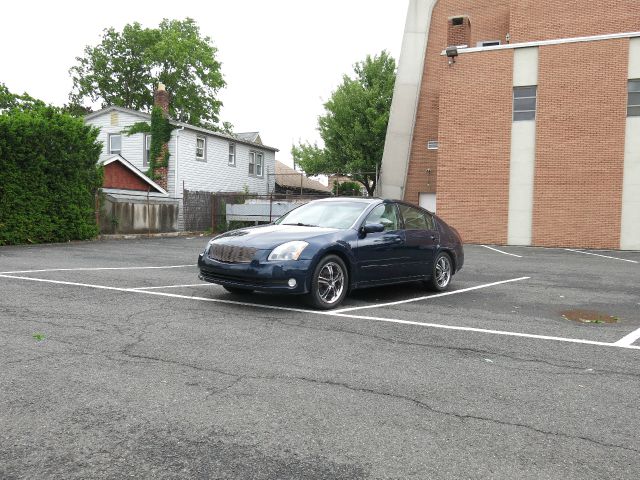 2004 Nissan Maxima Unknown