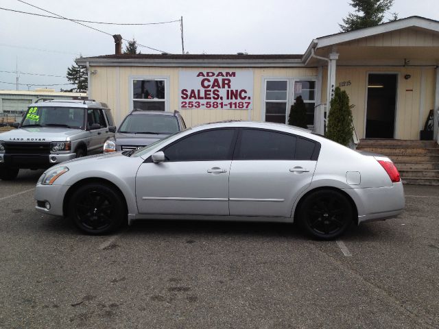 2004 Nissan Maxima SE