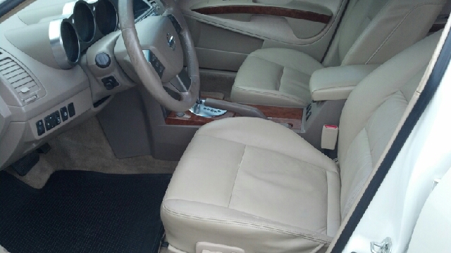 2004 Nissan Maxima SE