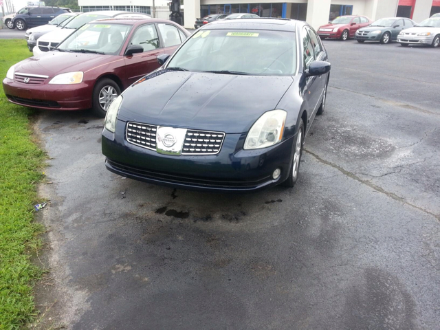 2004 Nissan Maxima SE