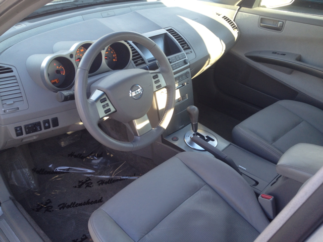 2004 Nissan Maxima SE
