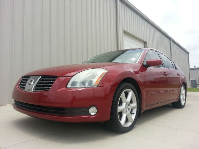 2004 Nissan Maxima Level 3- 4dr