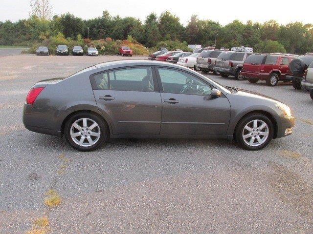 2004 Nissan Maxima Unknown
