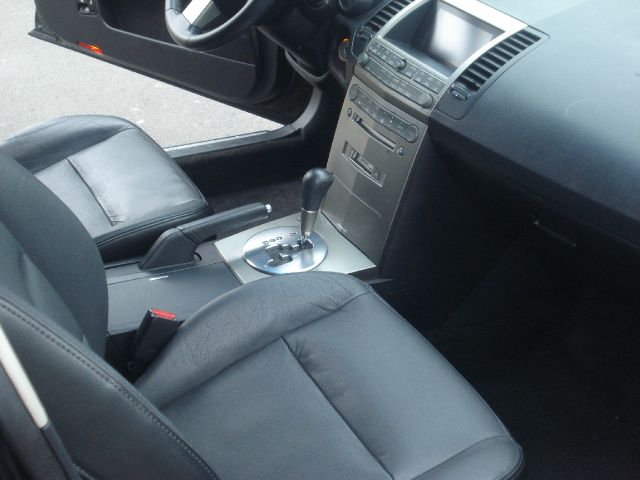 2004 Nissan Maxima SE