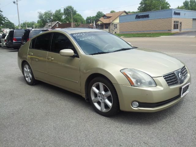 2004 Nissan Maxima SE