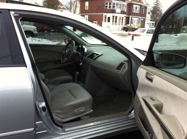 2004 Nissan Maxima SE