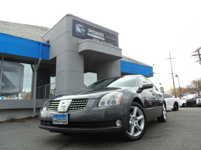 2004 Nissan Maxima SE