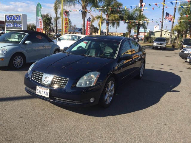 2004 Nissan Maxima SE
