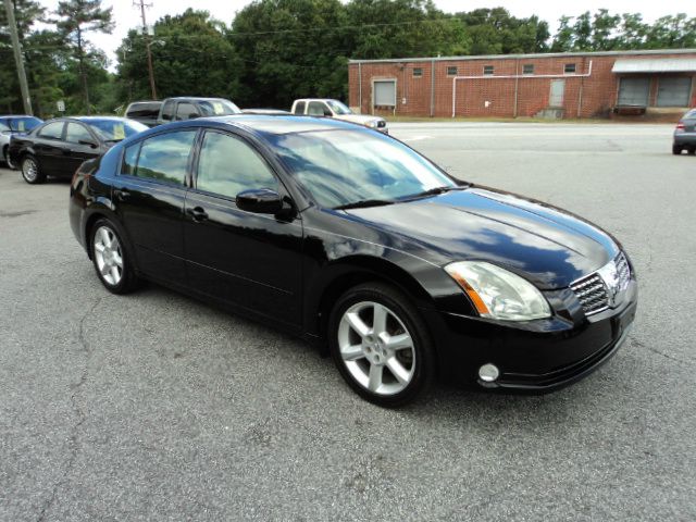 2004 Nissan Maxima SE