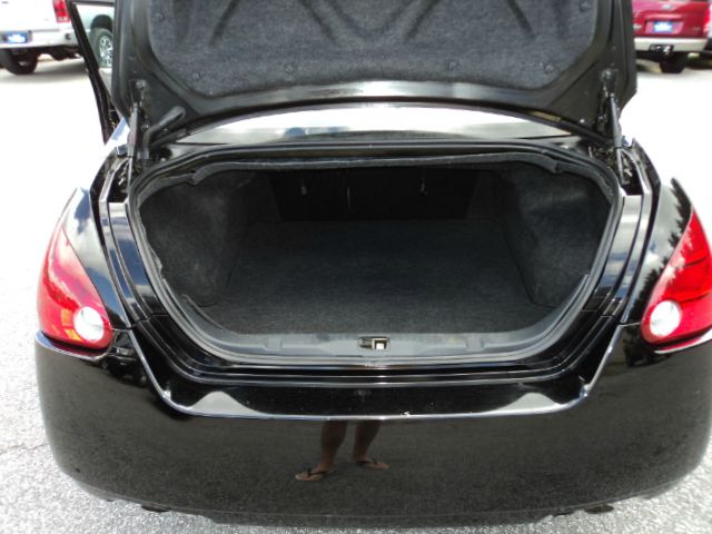 2004 Nissan Maxima SE