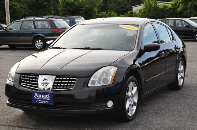 2004 Nissan Maxima SE