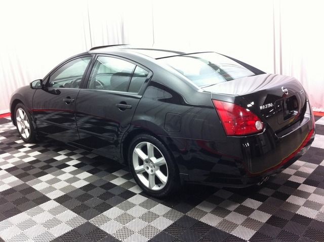 2004 Nissan Maxima SE