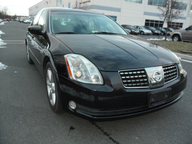2004 Nissan Maxima SE