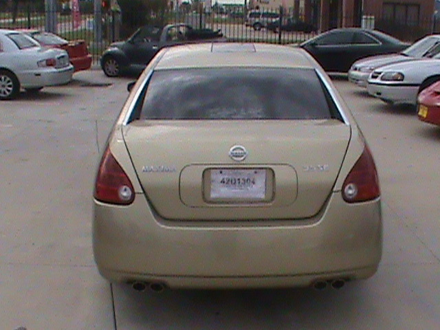 2004 Nissan Maxima SE