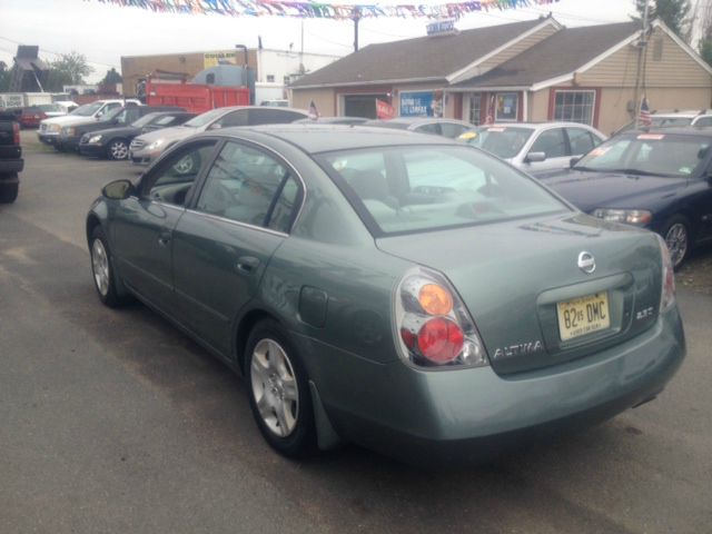 2004 Nissan Maxima Unknown