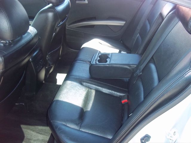 2004 Nissan Maxima SE