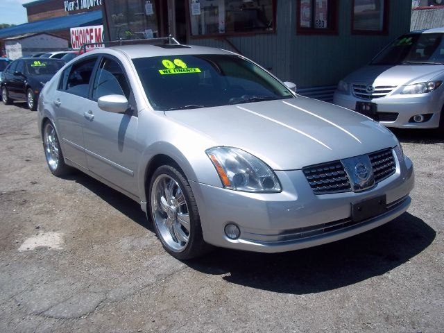 2004 Nissan Maxima SE
