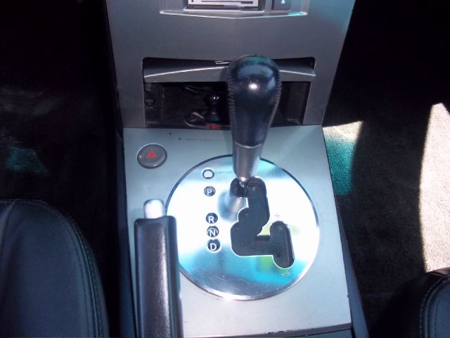 2004 Nissan Maxima SE