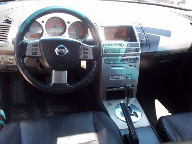 2004 Nissan Maxima SE