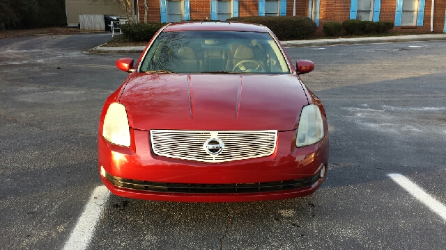 2004 Nissan Maxima SE
