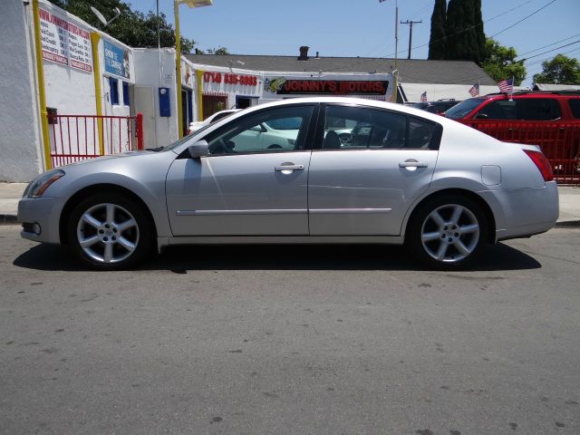 2005 Nissan Maxima SE