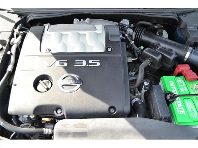 2005 Nissan Maxima Unknown