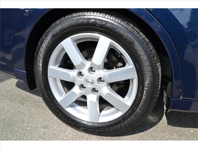 2005 Nissan Maxima Unknown