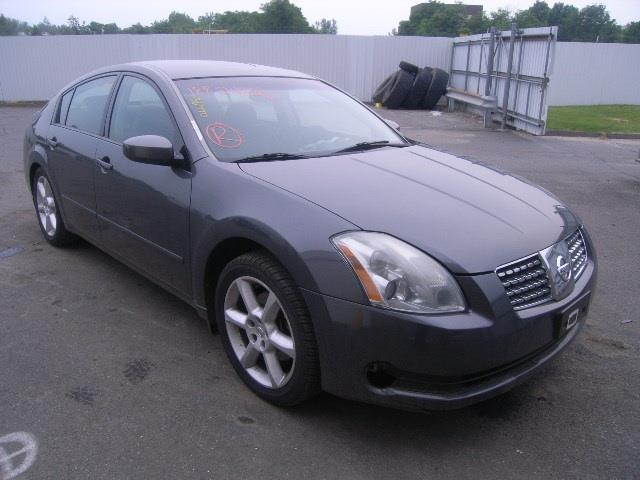2005 Nissan Maxima SE