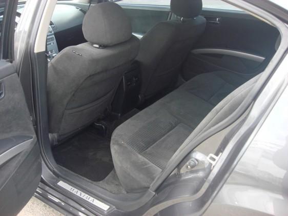 2005 Nissan Maxima SE