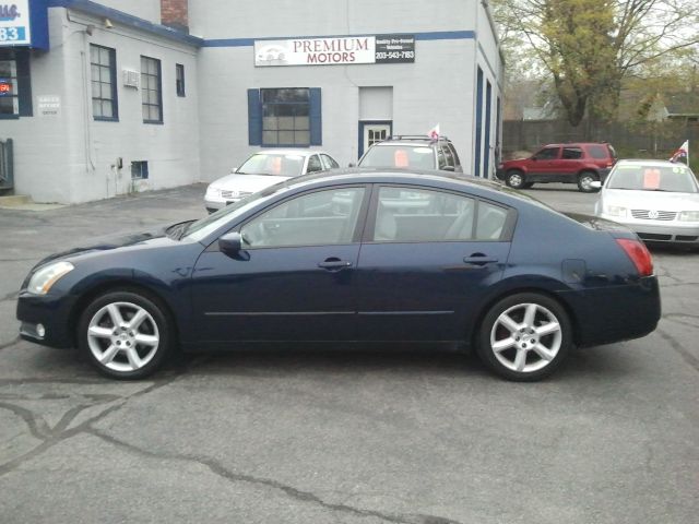 2005 Nissan Maxima SE