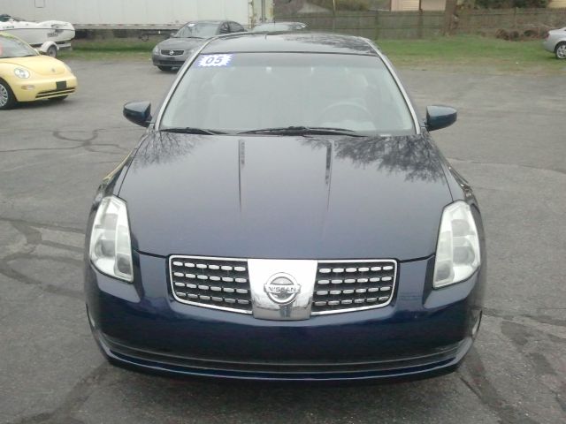 2005 Nissan Maxima SE
