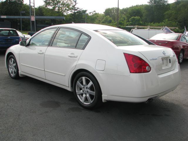 2005 Nissan Maxima LS S