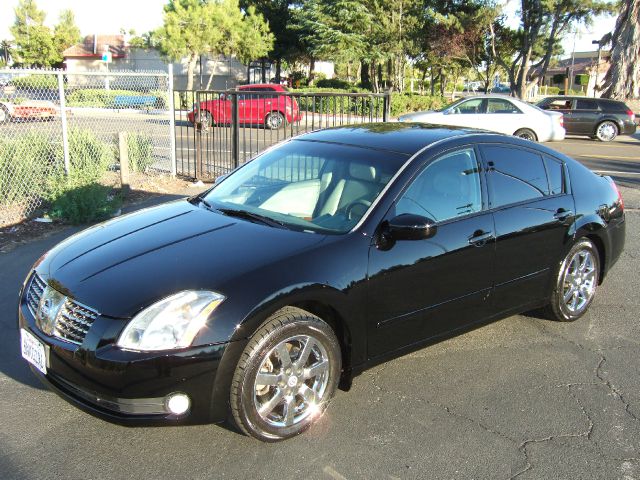 2005 Nissan Maxima LS S