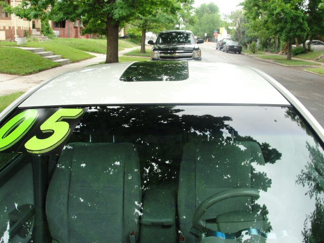 2005 Nissan Maxima SE