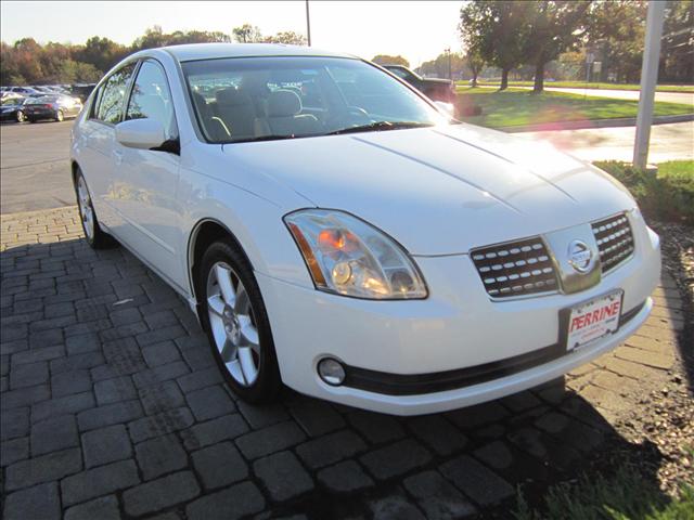 2005 Nissan Maxima 5D Sedan