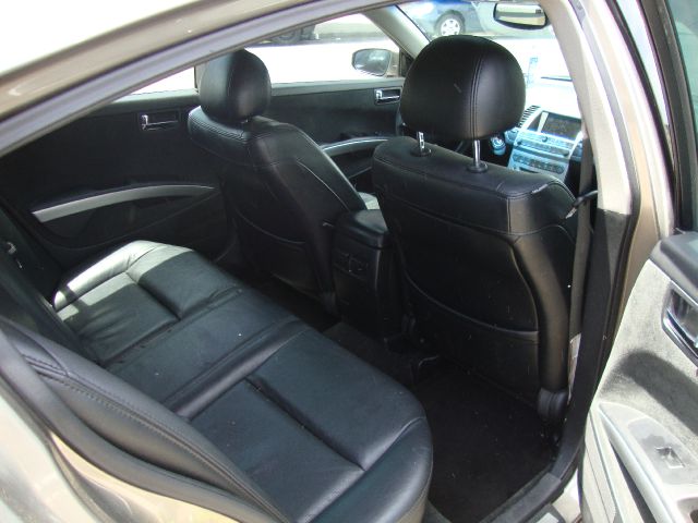 2005 Nissan Maxima SE