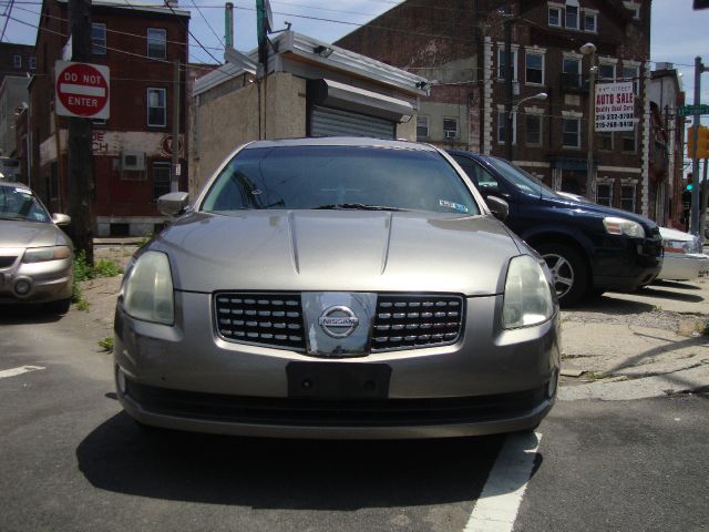 2005 Nissan Maxima SE