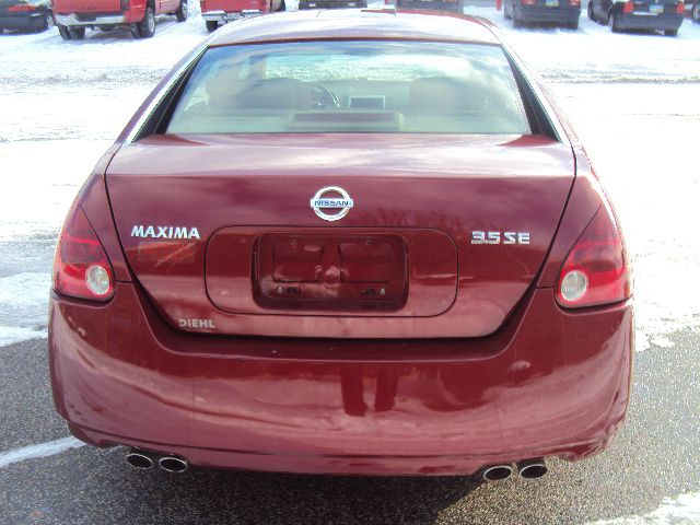 2005 Nissan Maxima SE
