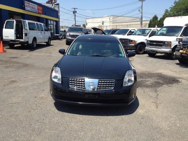 2005 Nissan Maxima 330i Sedan